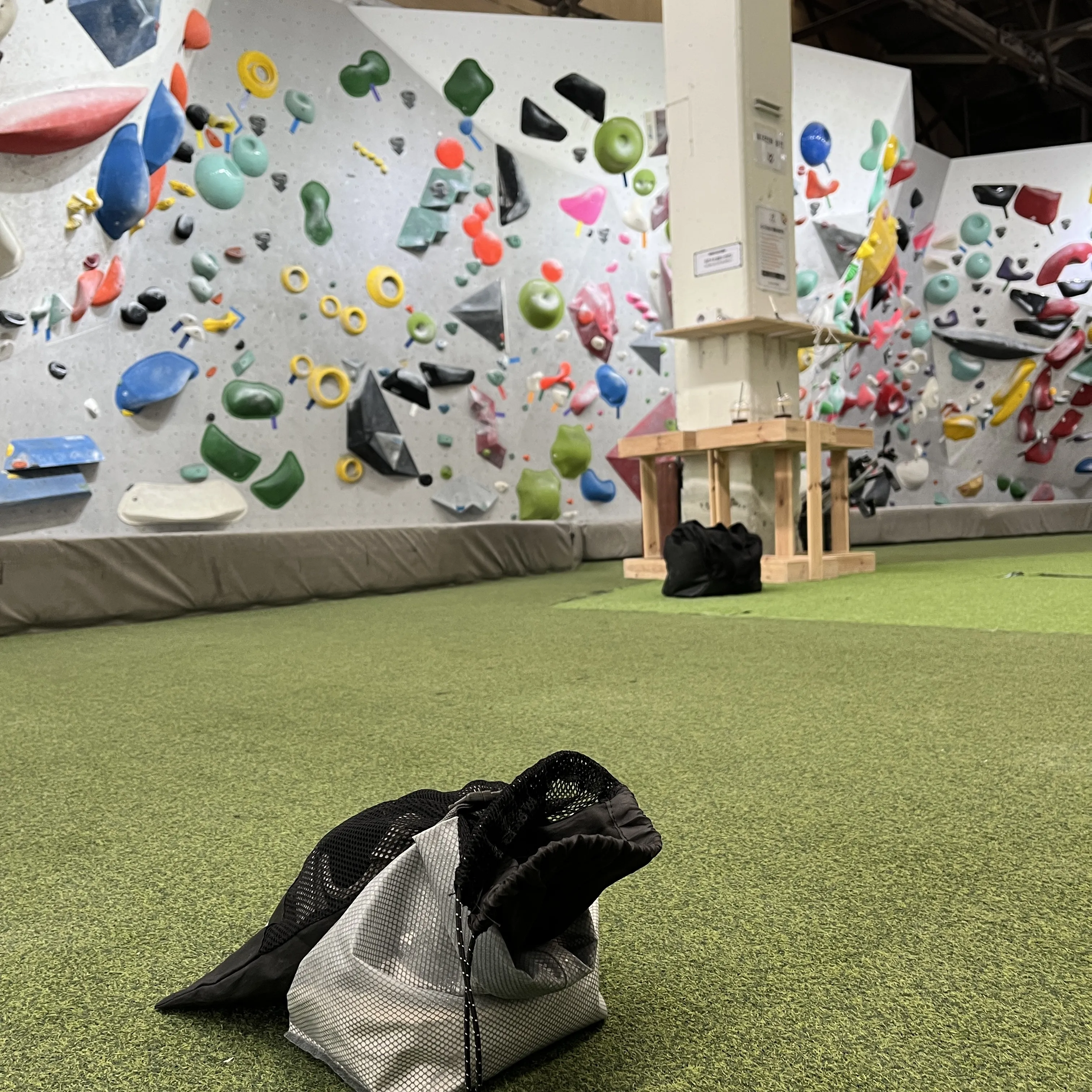 2025-11-02-daily-leave-a-company-9